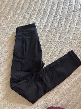 Lululemon Wunder Train W/ mesh